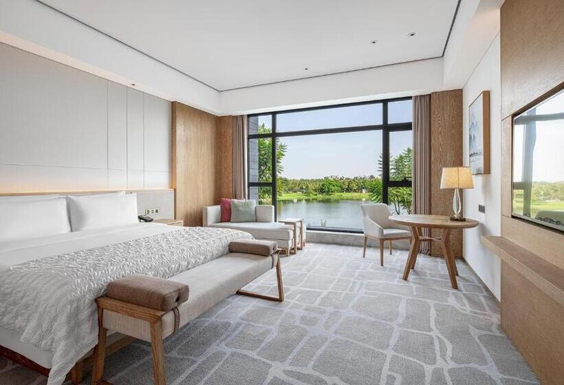 Номер Deluxe, Le Méridien Emei Mountain Resort