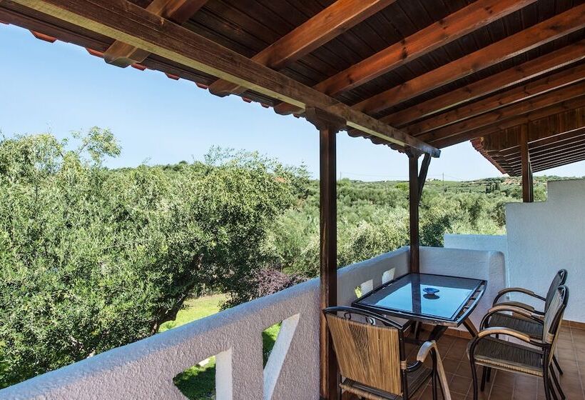 Студио Стандарт Вид на Сад, Koroni Village
