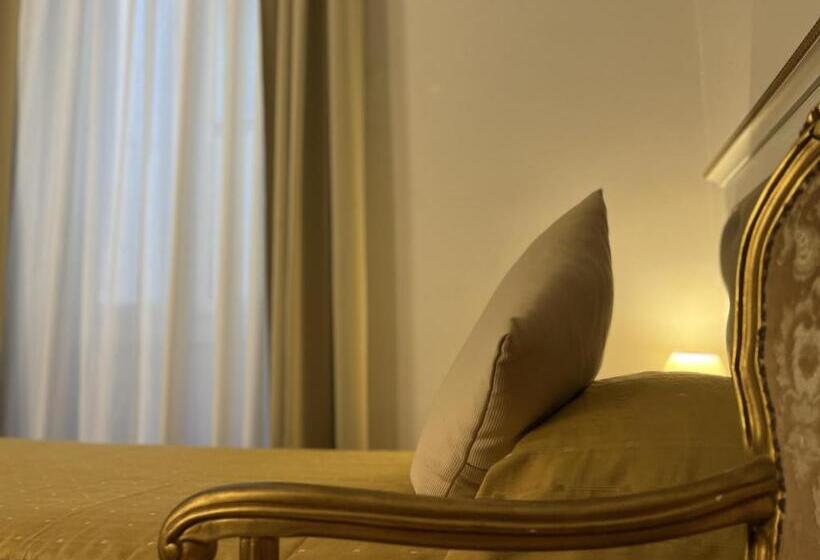 اتاق استاندارد یک نفره, Genova Liberty