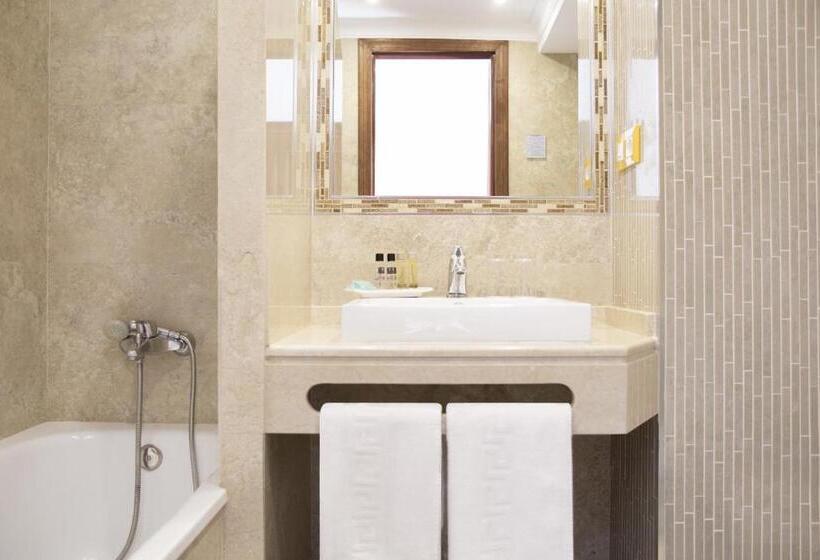 带露台的高档房间, Hostal Alhambra  Adults Only