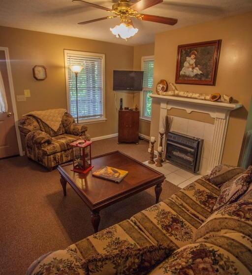 2间卧室的房子, Nolichuckey Bluffs Bed & Breakfast Cabins
