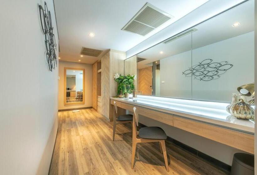 테라스 주니어 스위트, Aisana Hotel Korat