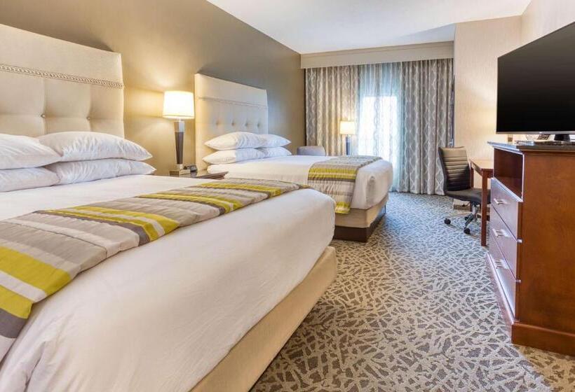 Номер Superior Адаптированный для Инвалидов, Drury Inn & Suites Cincinnati Northeast Mason