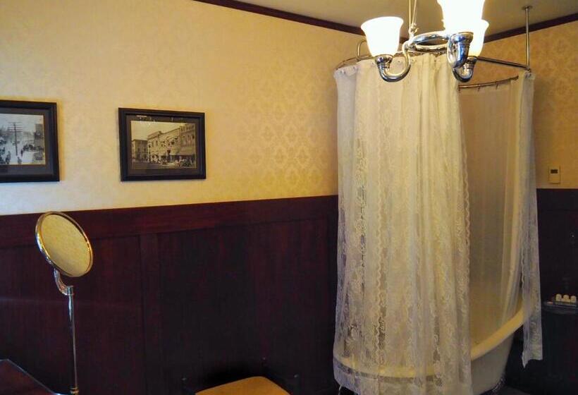 Номер Deluxe Кровать Кинг, Lady Geneva Bed & Breakfast