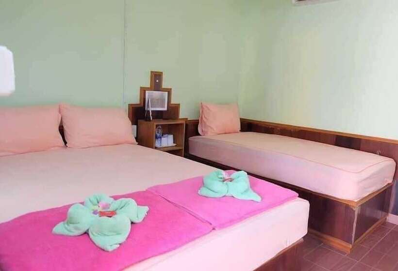 اتاق لوکس سه تخته, Koh Kood Far East Resort