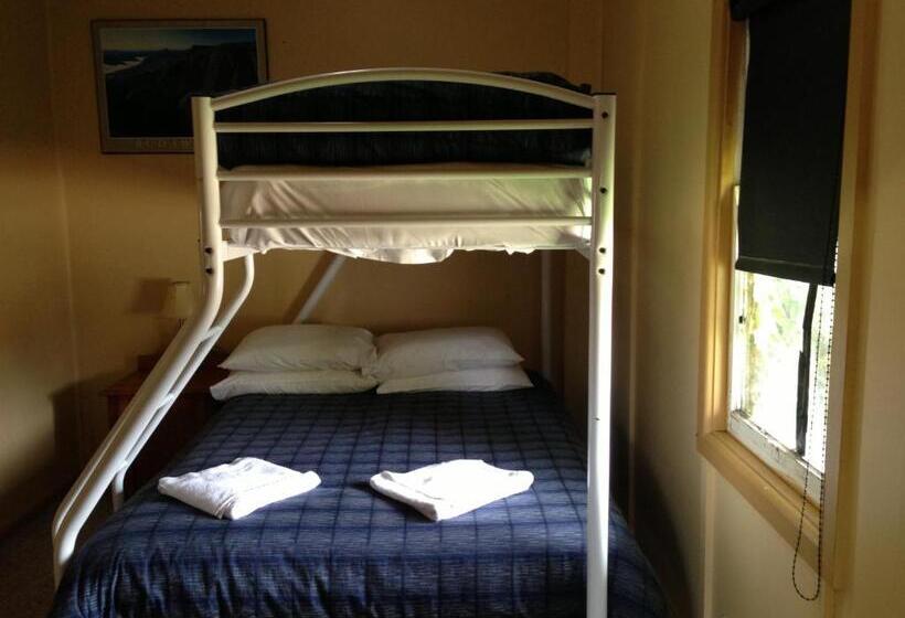 Дом 2 Спальни, Walcha Royal Cafe & Accommodation
