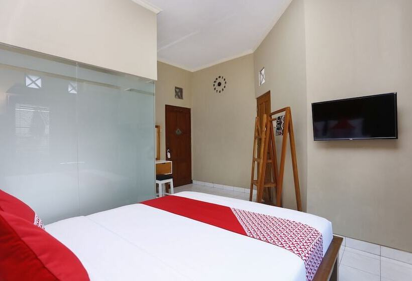 スタンダードルーム, Oyo 1072 Kampung Condro Wulan Guesthouse