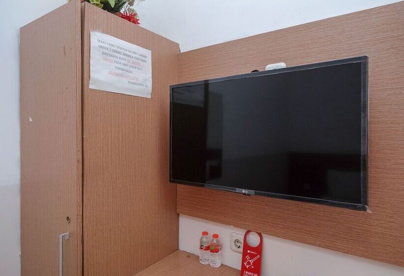 Номер Economy, Reddoorz @ Pengayoman Panakkukang 2