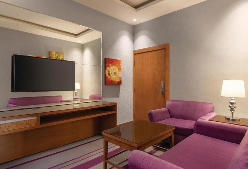 Suite Junior Vista Mare Laterale, Vivid Jeddah Hotel, A Member Of Radisson Individuals