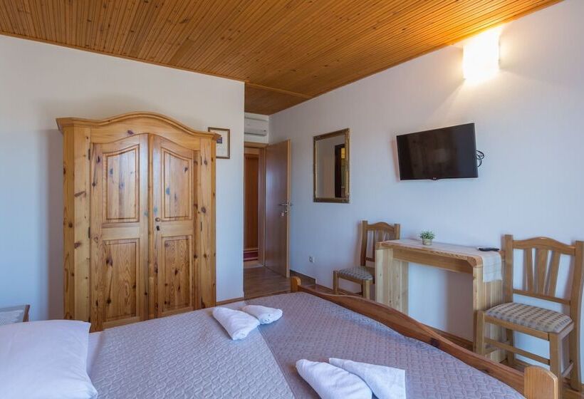 اتاق استاندارد با بالکن, Bed & Breakfast Maki