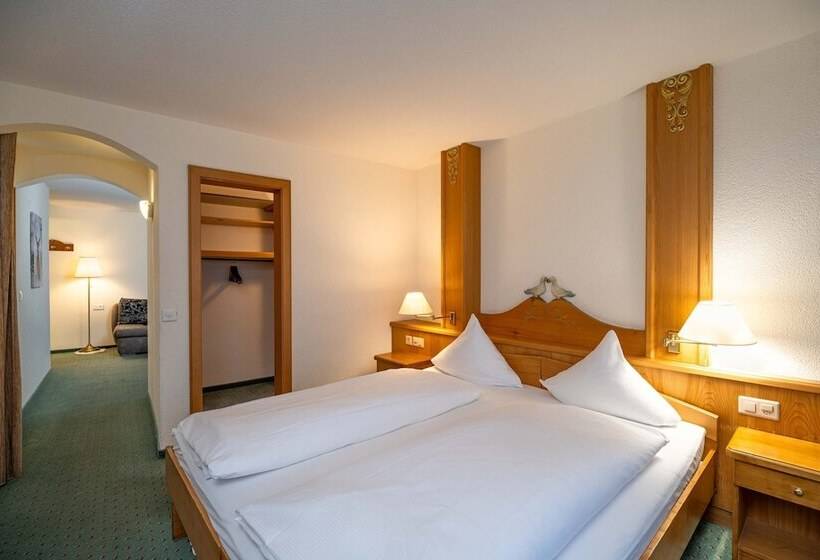 家庭山景房, Grichting Hotel & Serviced Apartments