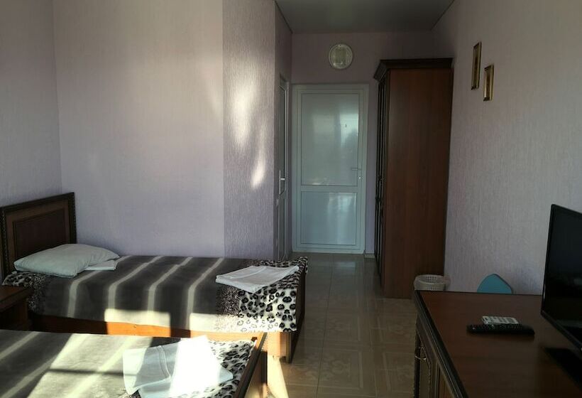 컴포트 트리플 룸, Guest House Sterh