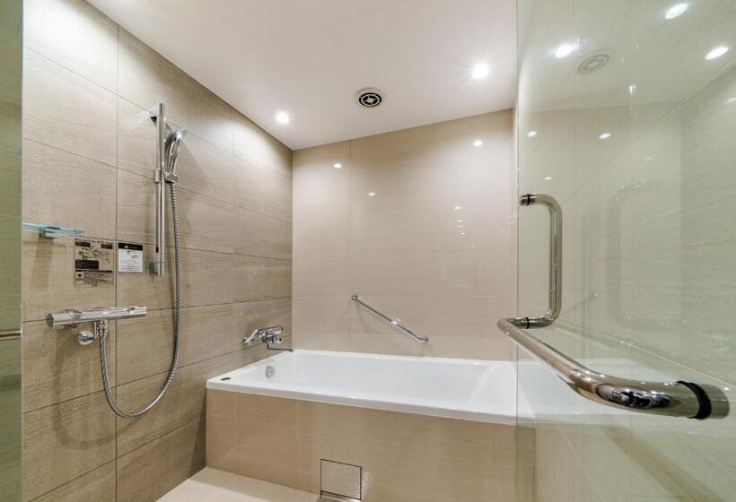 Полулюкс, Daiwa Roynet Hotel Kyoto Terrace Hachijo Premier