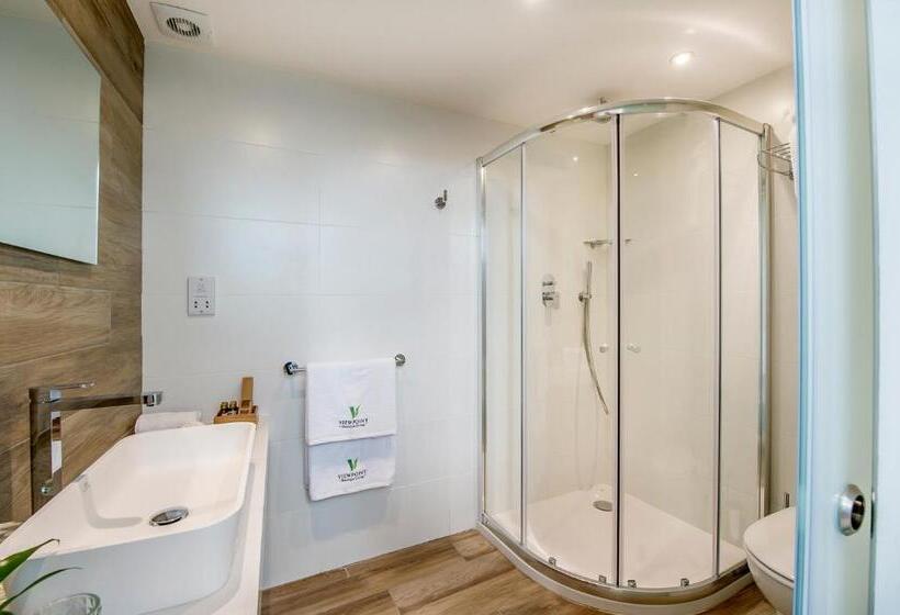 اتاق استاندارد چهار تخته, Viewpoint Boutique Living