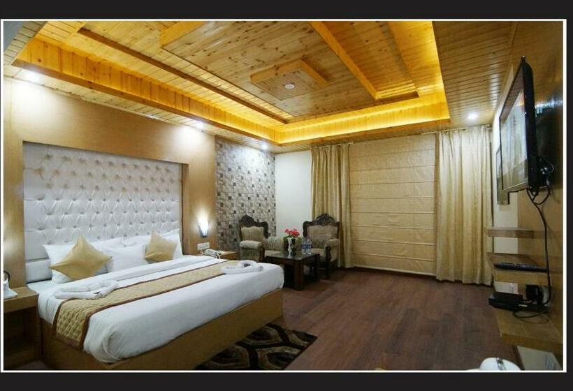 스탠다드 룸 킹사이즈 침대, Grand Krisa Resort & Spa , Manali