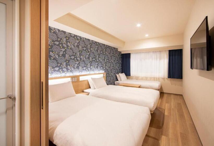 Quarto Estandar, Karaksa Hotel Tokyo Station
