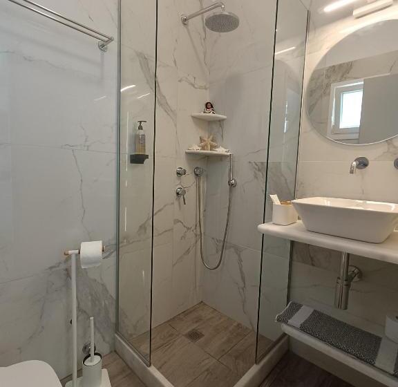Номер Стандарт Трехместный, Kirki Rooms