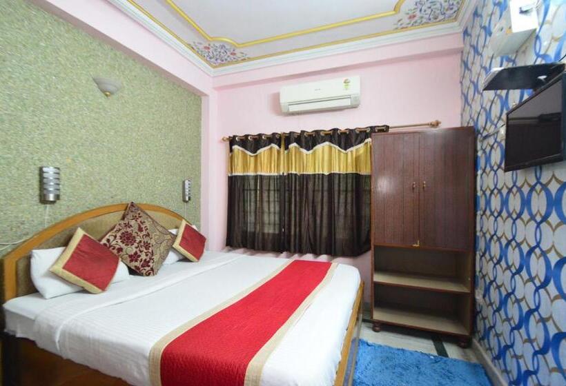 غرفة إقتصادية, Jai Maa Palace