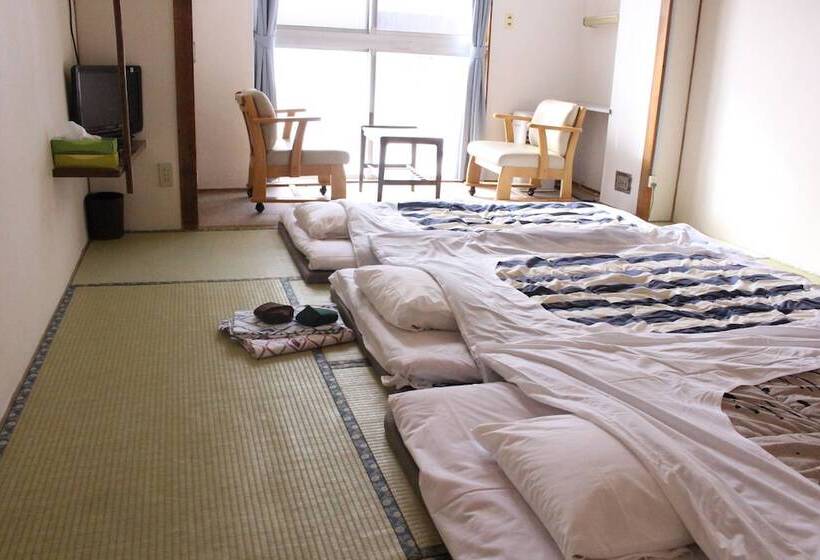 Номер Стандарт Трехместный, Biei Guest House Sirogane No Yu   Hostel