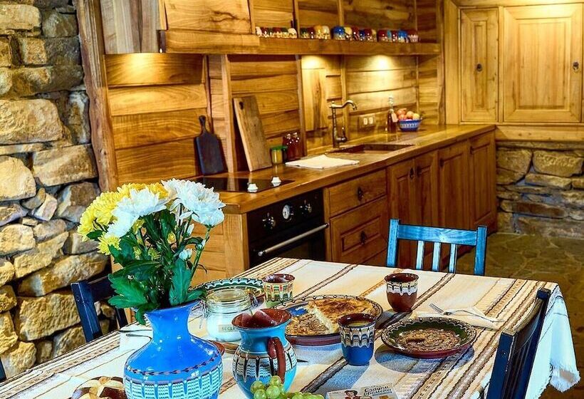 4间卧室的房子, Karashka   Vacation Home