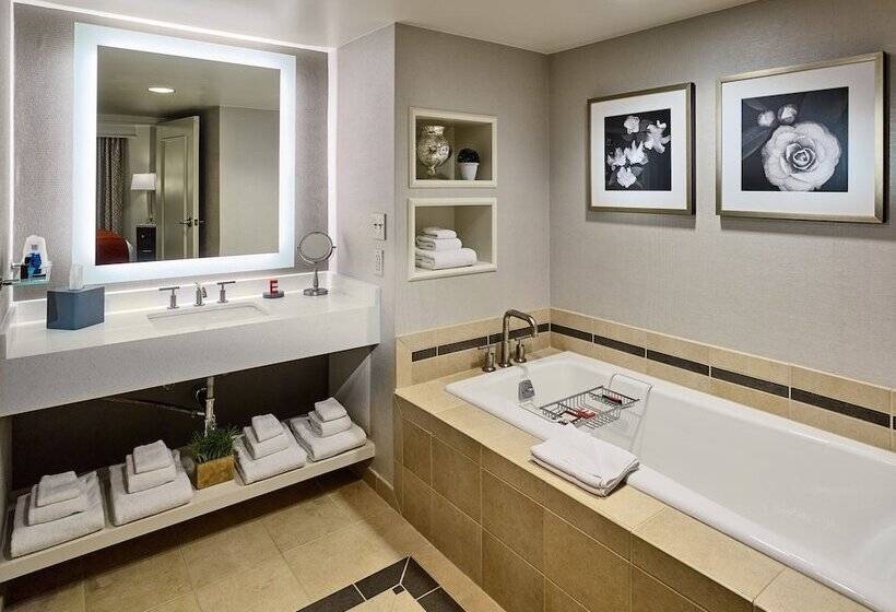 이그제큐티브 스위트, The Hotel At Auburn University