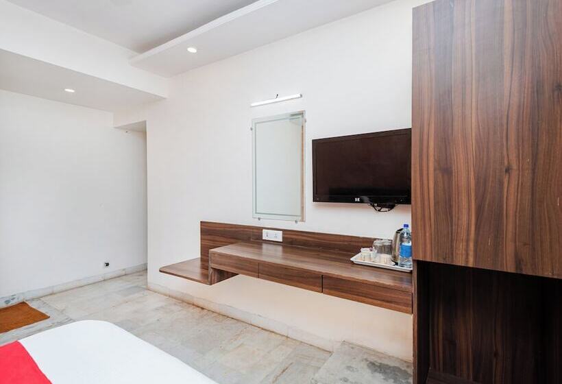 Номер Deluxe, Balwas