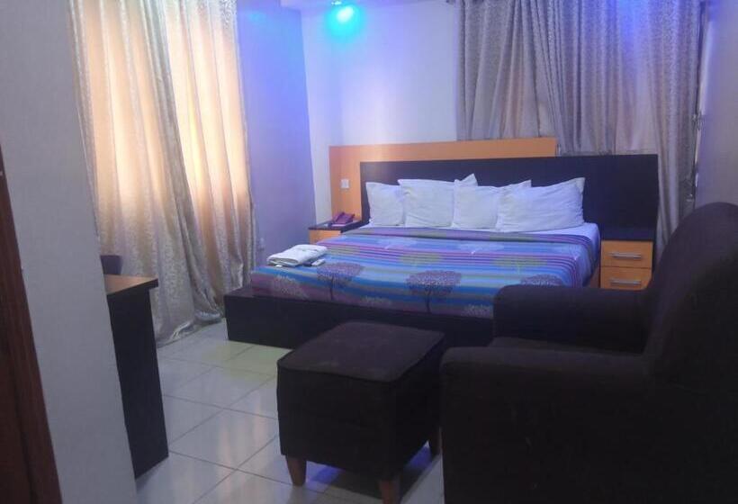 اتاق لوکس, Alluring View Hotel   Toyin Sreet