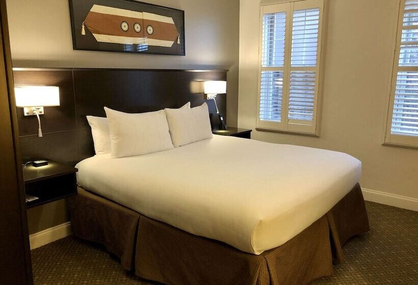 جناح, Best Western Plus Hawthorne Terrace
