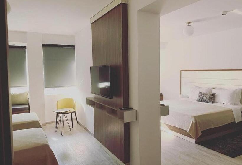 اتاق لوکس خانوادگی, Paint It Black Hotel & Spa