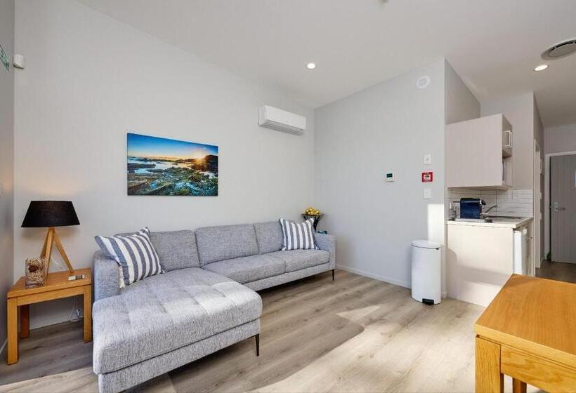 Апартаменты 1 Спальня Вид на Море, Shearwater Apartments