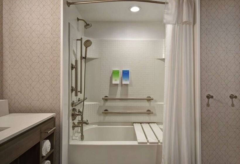 Люкс Адаптированный для Инвалидов, Home2 Suites By Hilton Taylor Detroit