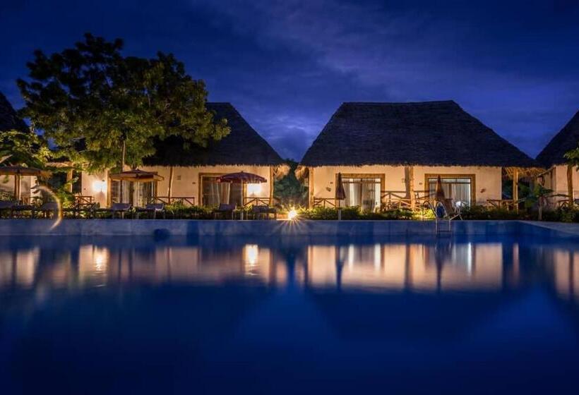 Номер Стандарт Вид на Бассейн, Bella Vista Resort Zanzibar