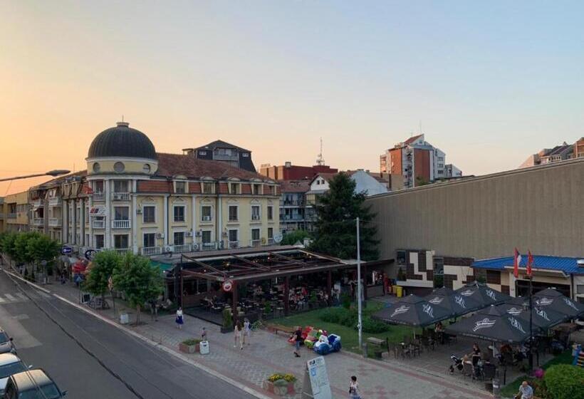 مجموعه ویستا شهر, La Apartamento Centroom