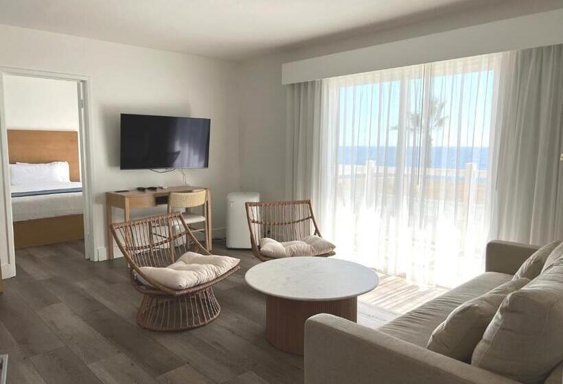 Люкс Вид на Море, Capri Laguna On The Beach  A Boutique