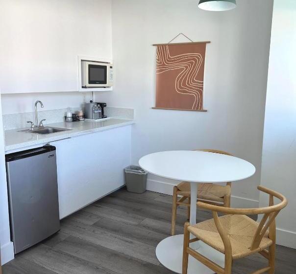 Стандартный Номер Кровать Кинг, Capri Laguna On The Beach  A Boutique