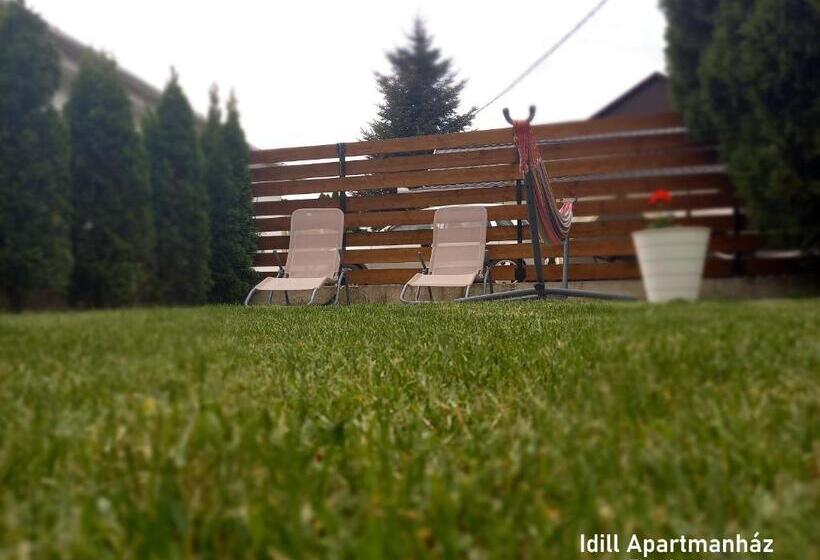 家庭套房, Idill Apartmanház B&b