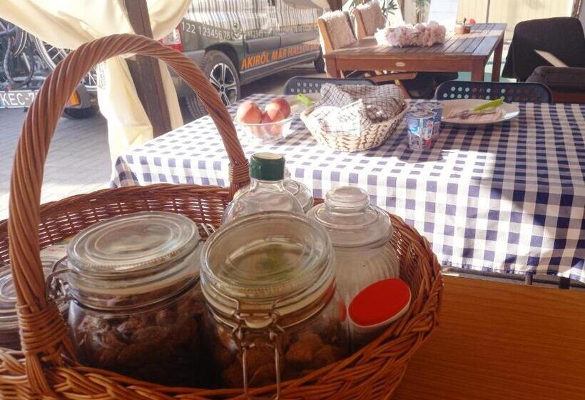 标准间, Idill Apartmanház B&b