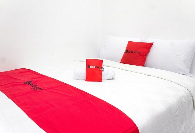 Номер Стандарт, Reddoorz @ Galuh Mas