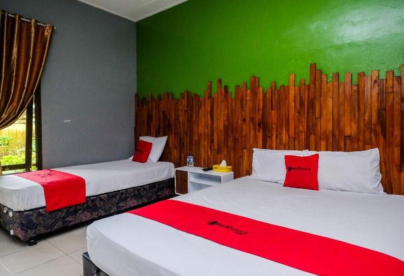 اتاق خانوادگی, Reddoorz Syariah @ Colomadu 2