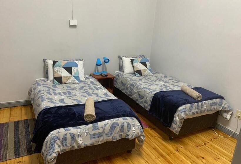 اتاق استاندارد, Keetmanshoop Self Catering