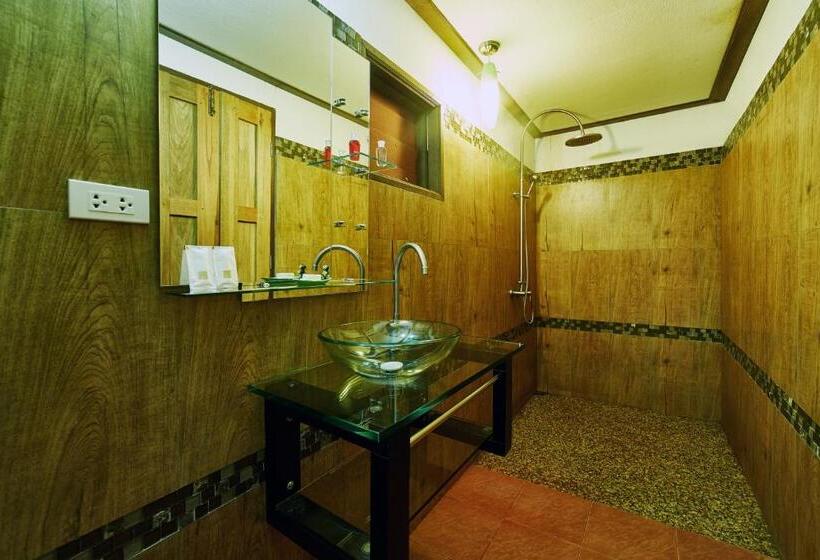 Бунгало Deluxe, Khao Sok Paradise Resort