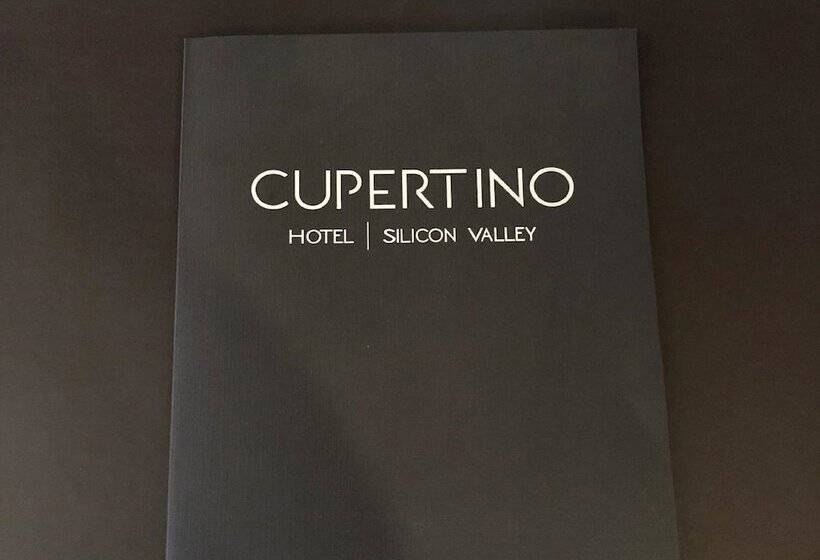 带大床的标准间, Cupertino