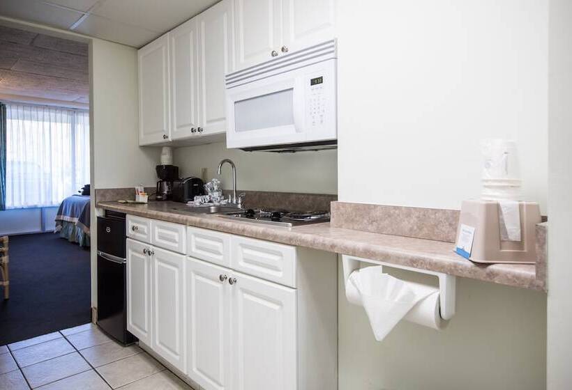 جناح مطلّ علي البحر, Days Inn & Suites By Wyndham Jekyll Island