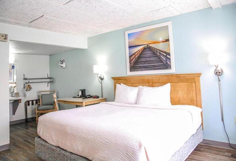 غرفة قياسية سرير كينج لذوى الإحتياجات الخاصة, Days Inn & Suites By Wyndham Jekyll Island