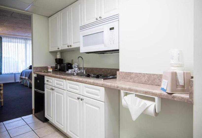 스위트, Days Inn & Suites By Wyndham Jekyll Island