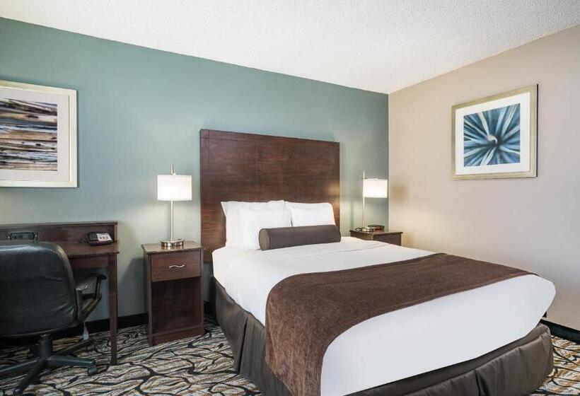 Номер Стандарт Адаптированный для Инвалидов, Days Inn & Suites By Wyndham Wausau