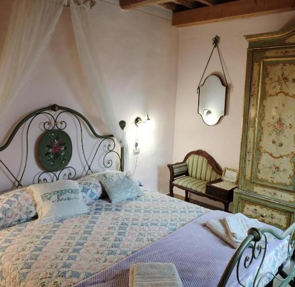 اتاق استاندارد, B&b La Rosa Nel Verde