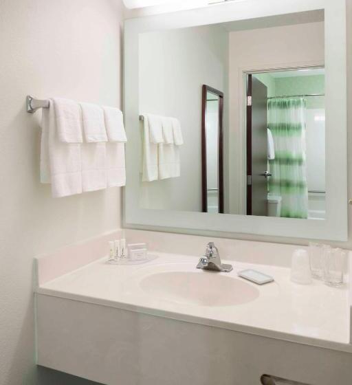 Люкс, Springhill Suites Kansas City Overland Park