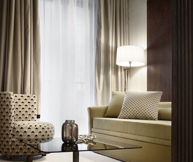 سوییت جونیور, Speronari Suites