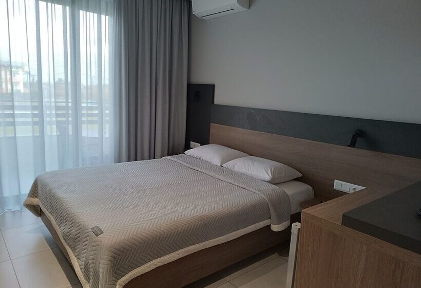 اتاق استاندارد با بالکن, Elizabeth Queen Luxury Rooms